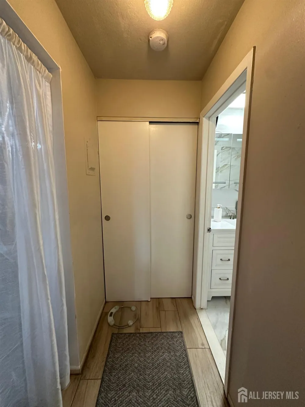509 Cricket Lane Woodbridge Proper, NJ 07095