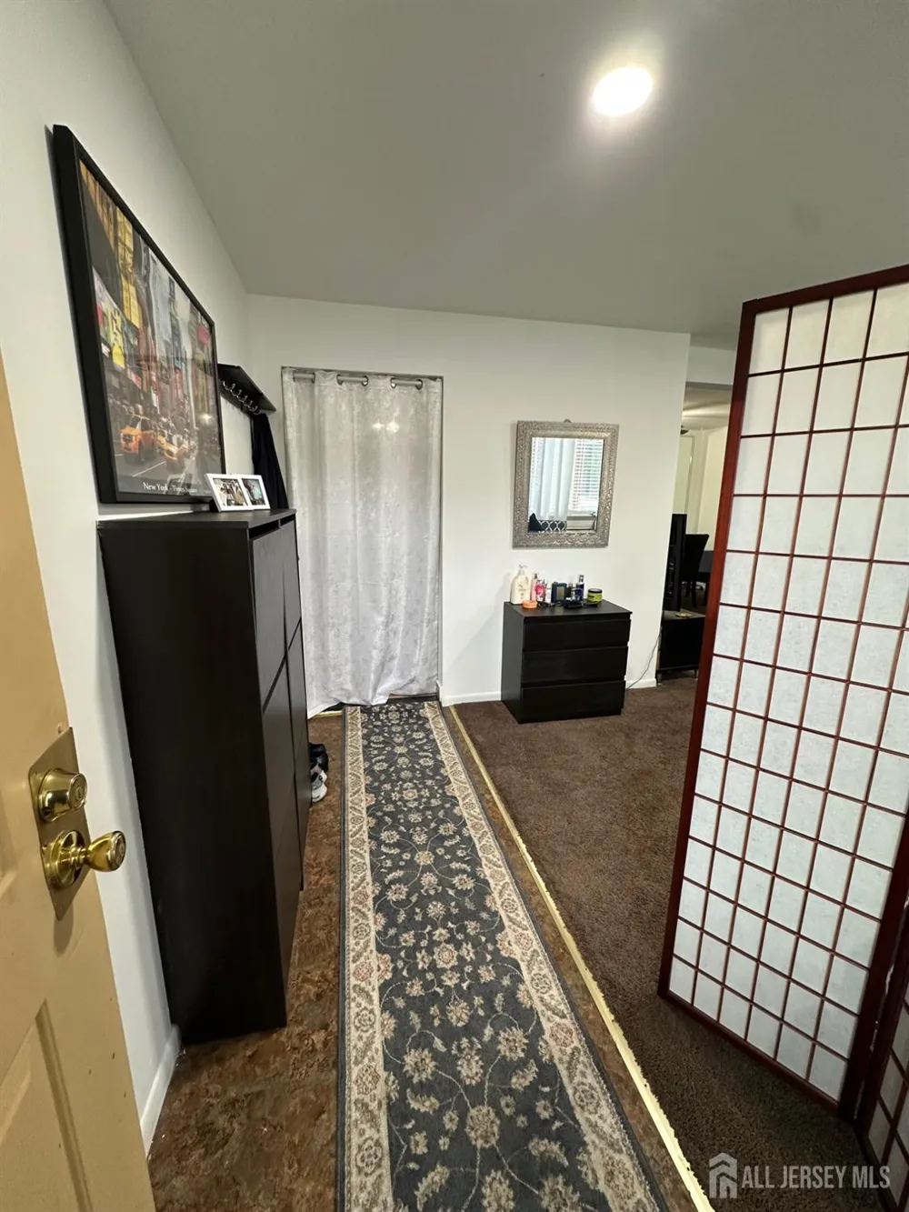 509 Cricket Lane Woodbridge Proper, NJ 07095
