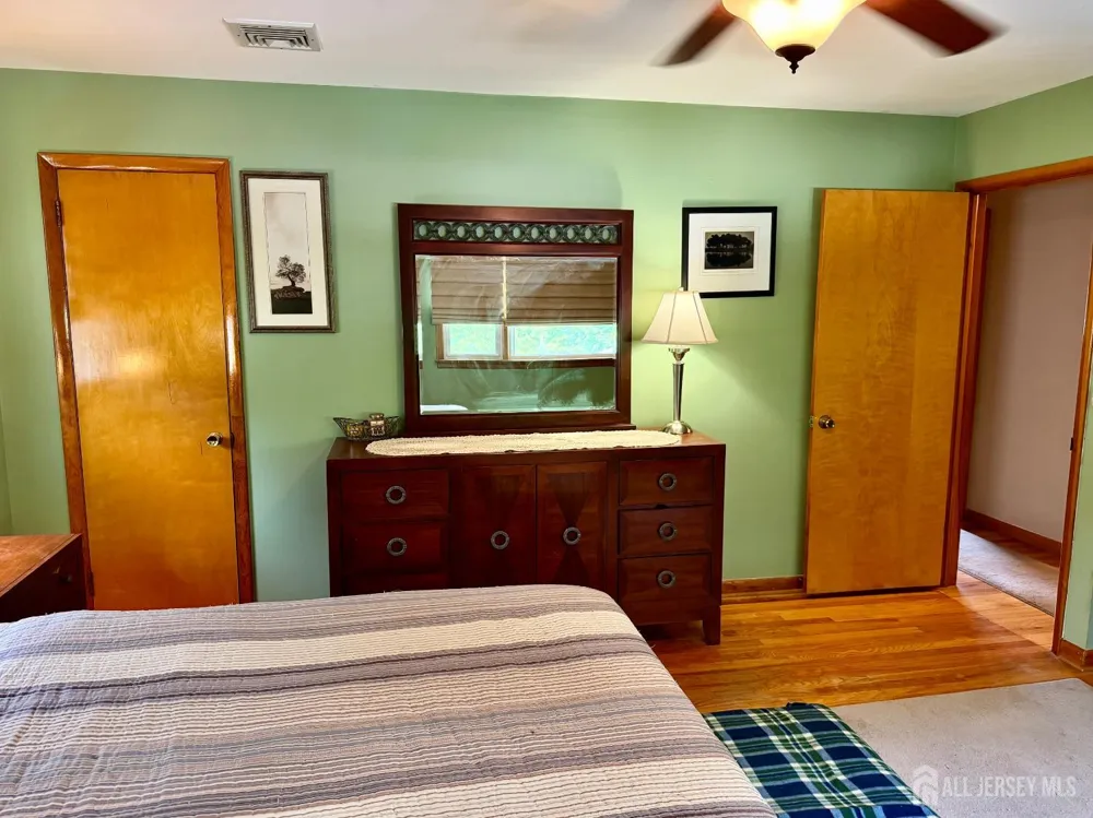 16 New Dover Avenue Colonia, NJ 07067