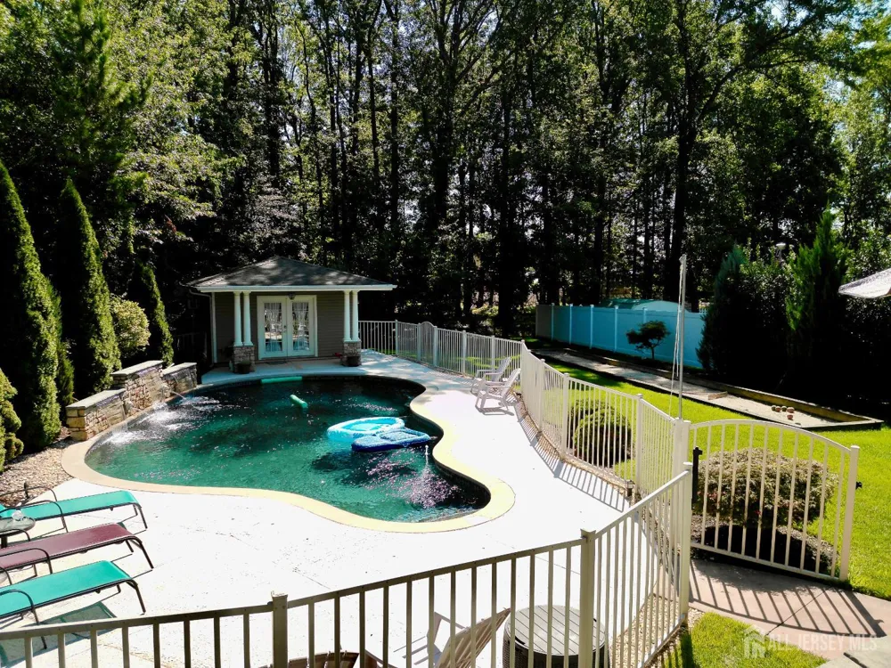 16 New Dover Avenue Colonia, NJ 07067