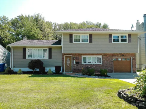16 New Dover Avenue