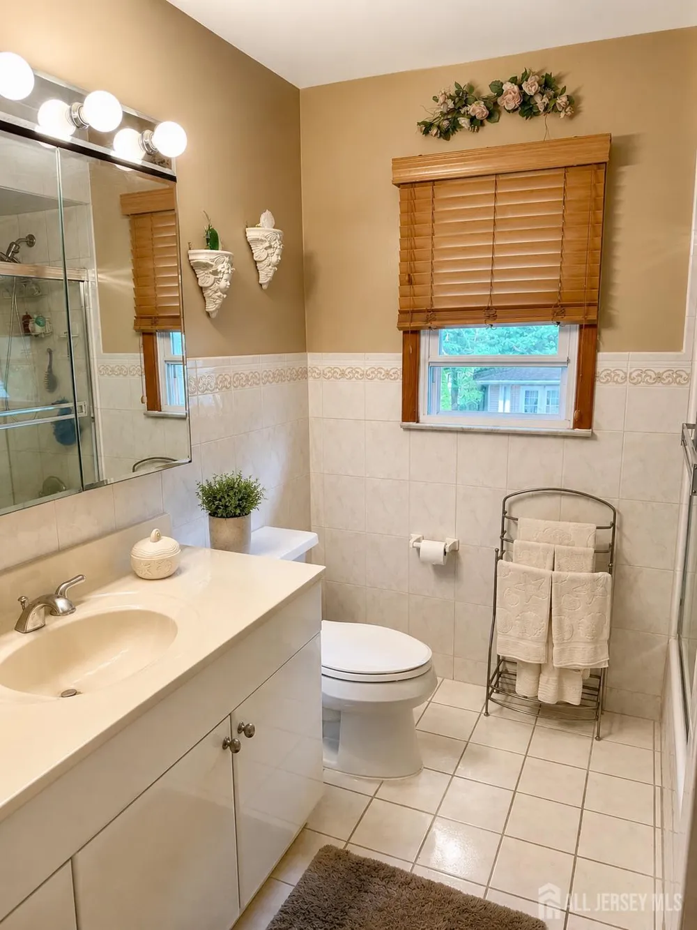 16 New Dover Avenue Colonia, NJ 07067