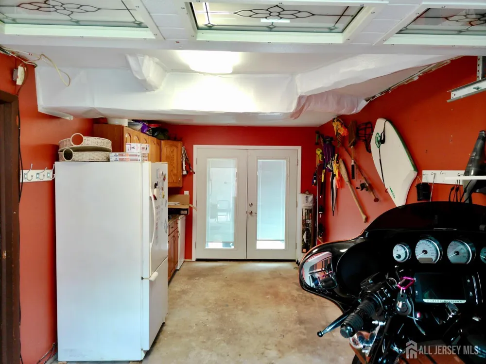 16 New Dover Avenue Colonia, NJ 07067
