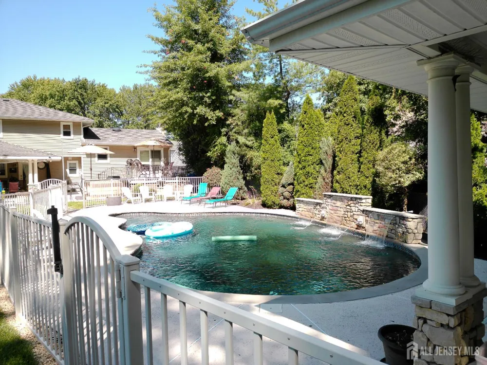 16 New Dover Avenue Colonia, NJ 07067