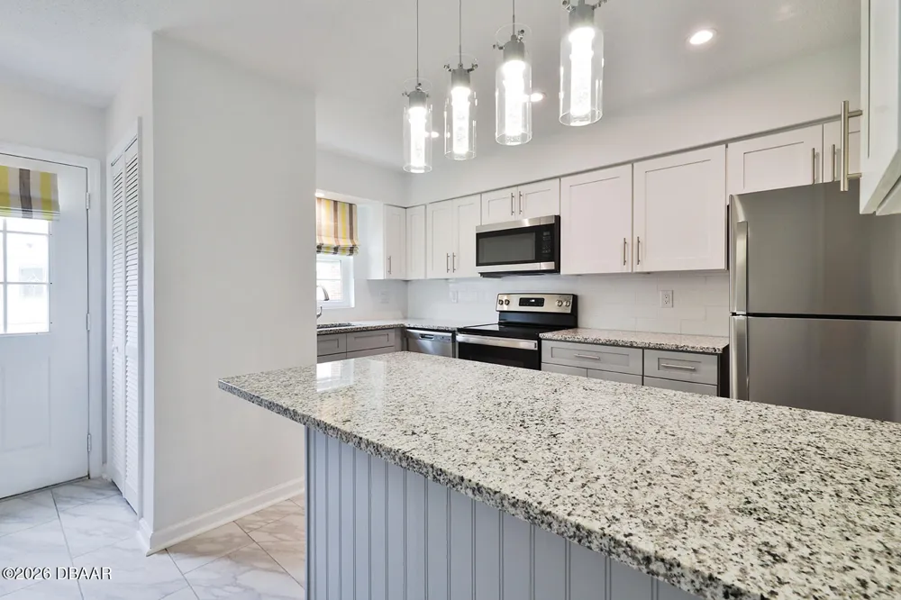 2200 S Palmetto Avenue #b030 South Daytona, FL 32119