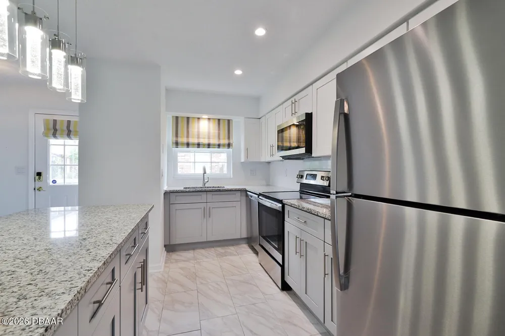 2200 S Palmetto Avenue #b030 South Daytona, FL 32119