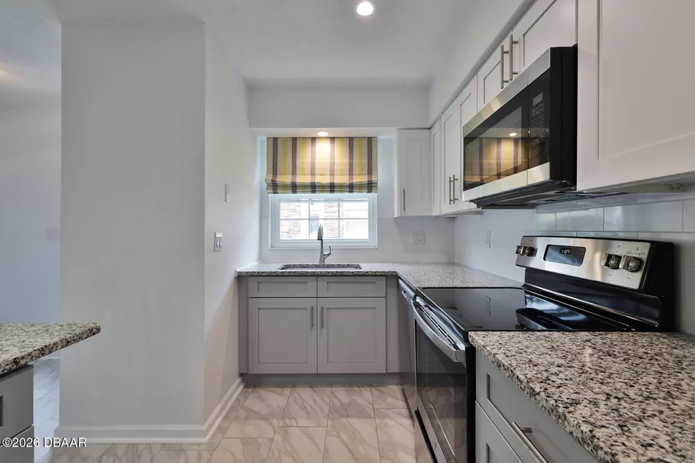 2200 S Palmetto Avenue #b030 South Daytona, FL 32119