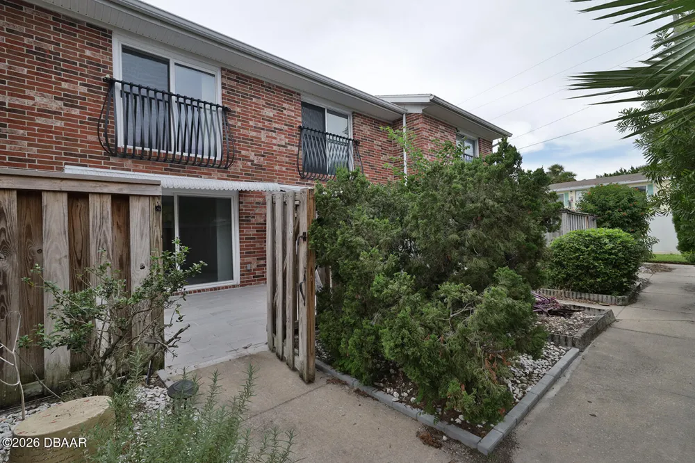 2200 S Palmetto Avenue #b030 South Daytona, FL 32119