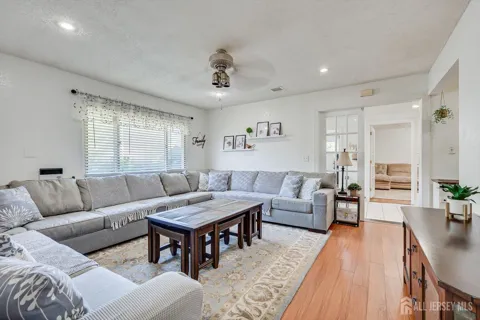 15 Markham Road