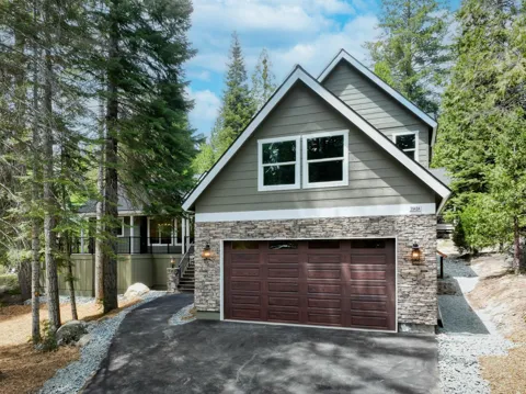 39484 Crest Point Lane