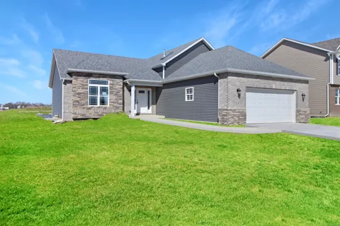 3046 W 84th Place