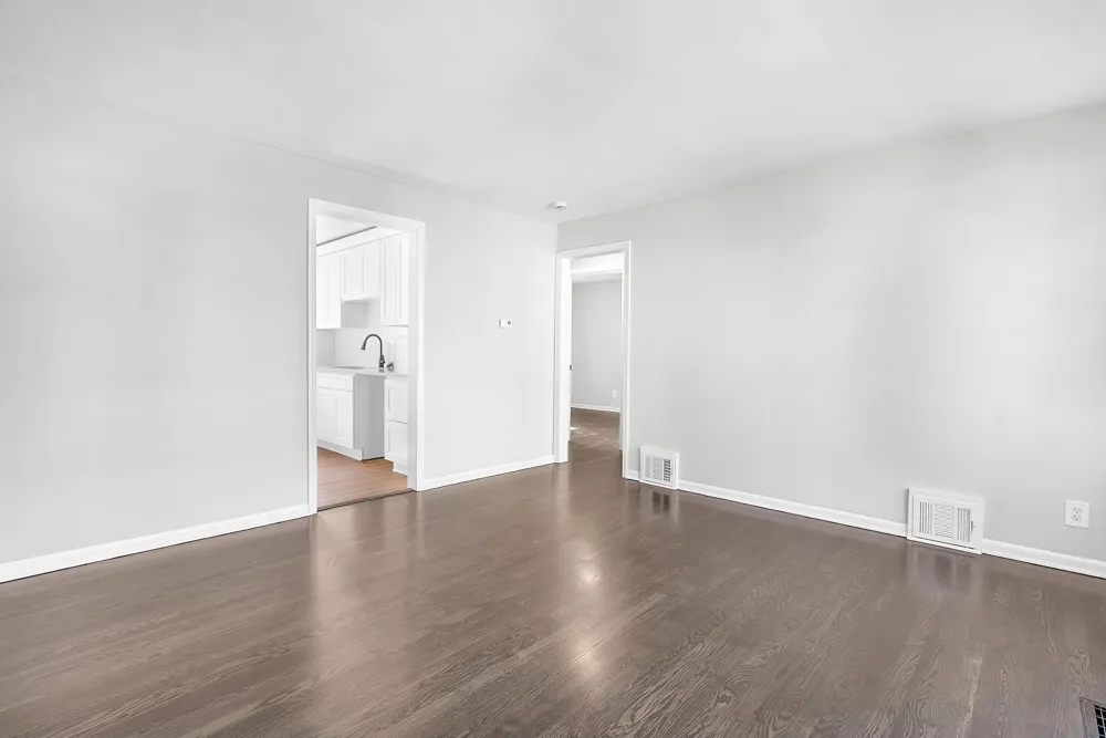 7221 Mclaughlin Avenue Hammond, IN 46324