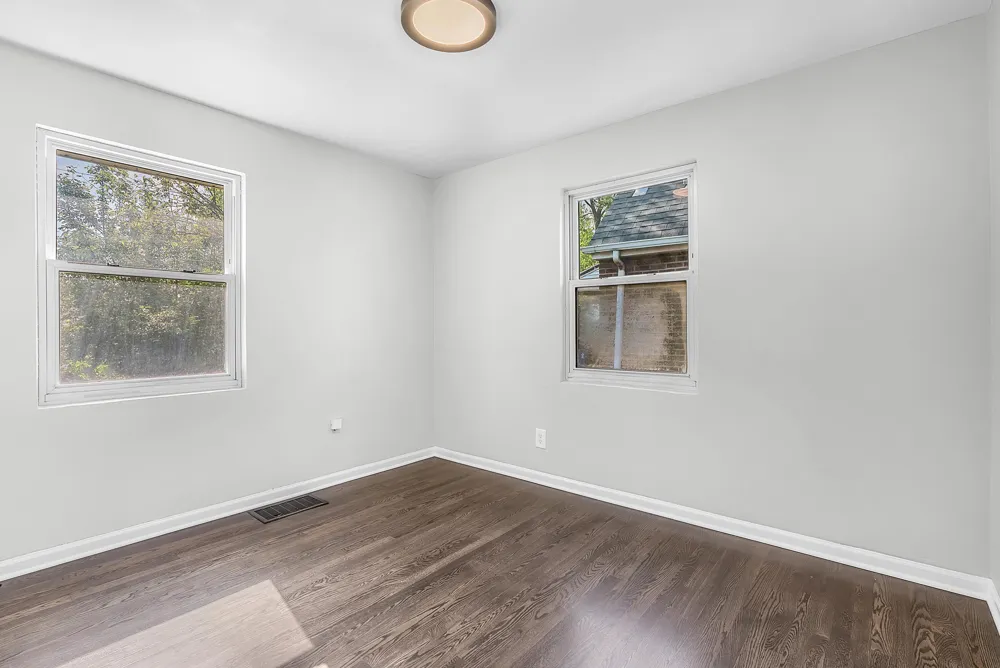 7221 Mclaughlin Avenue Hammond, IN 46324