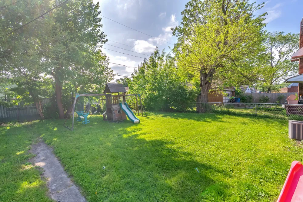 7221 Mclaughlin Avenue Hammond, IN 46324