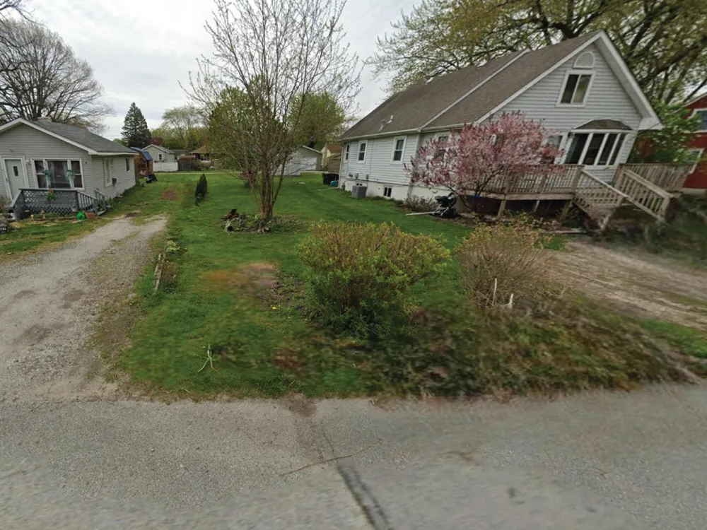 921 Fleming Street Hobart, IN 46342