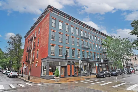 1410 Main Street #2C