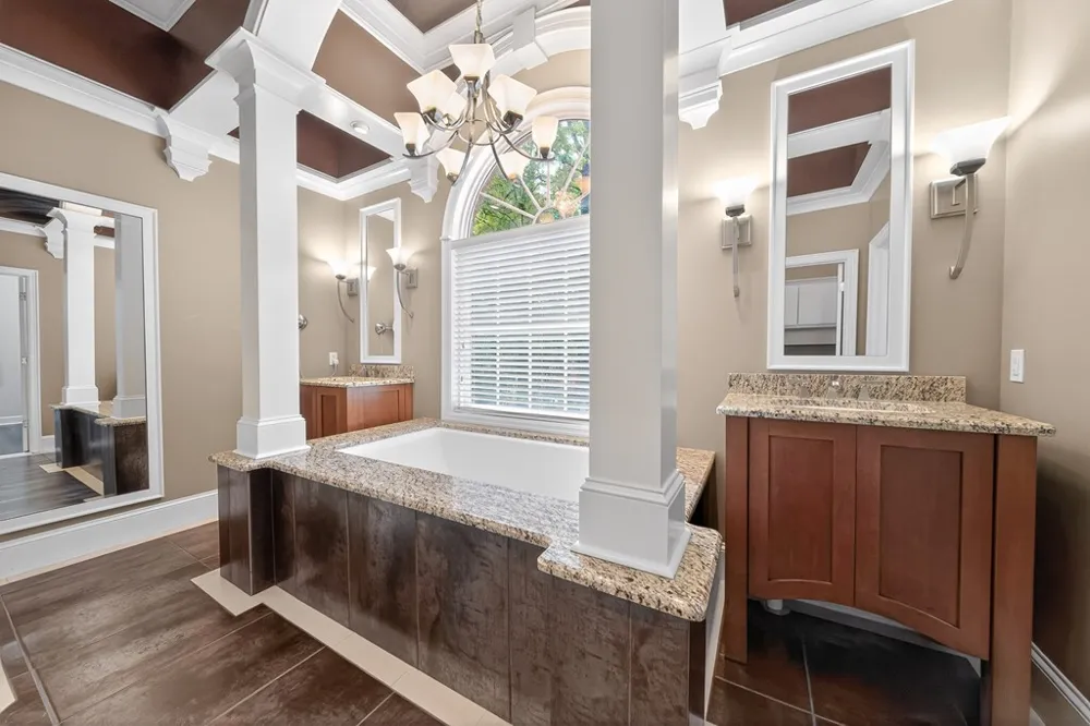 426 Northlake Drive Cataula, GA 31804
