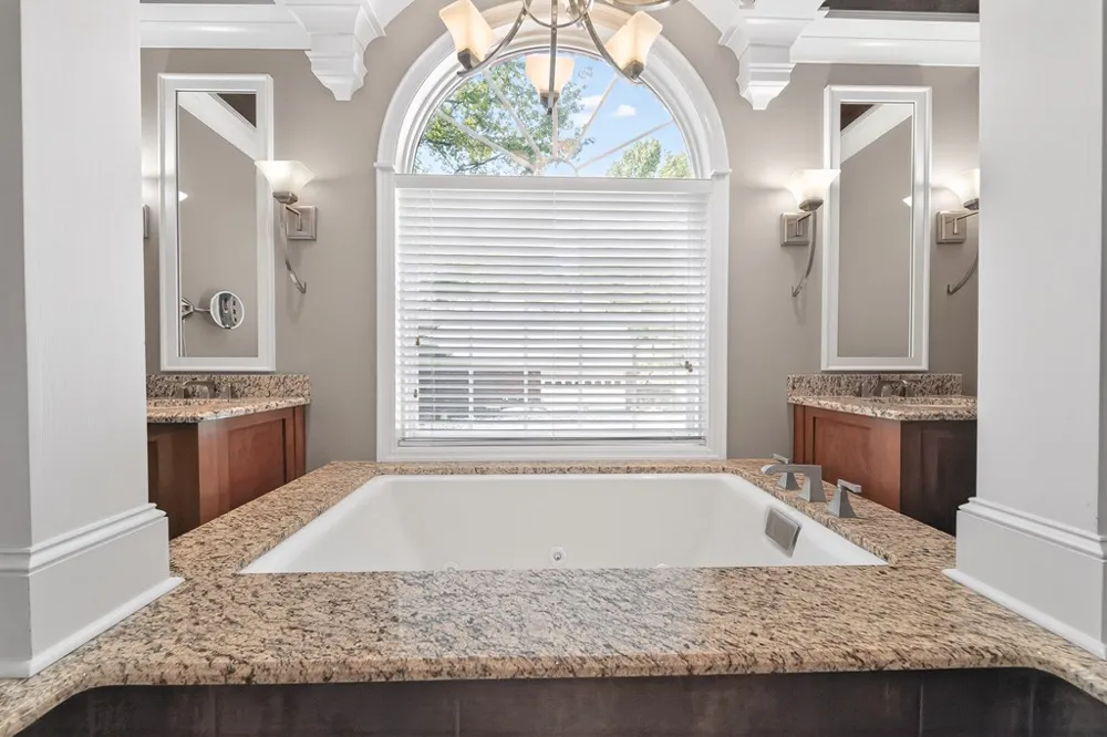426 Northlake Drive Cataula, GA 31804
