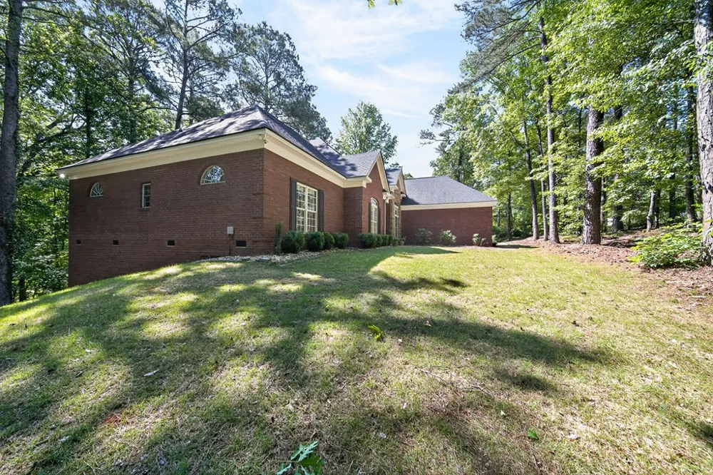 426 Northlake Drive Cataula, GA 31804