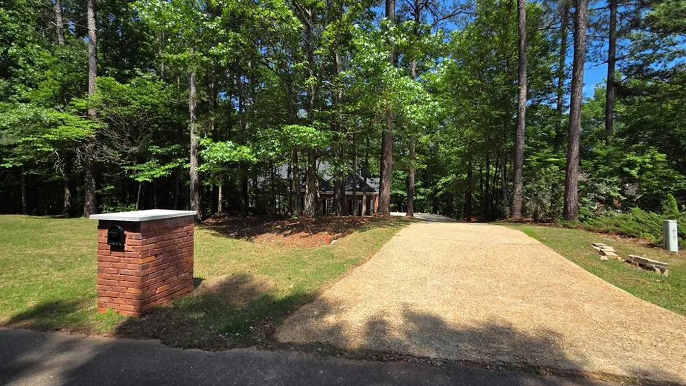 426 Northlake Drive Cataula, GA 31804