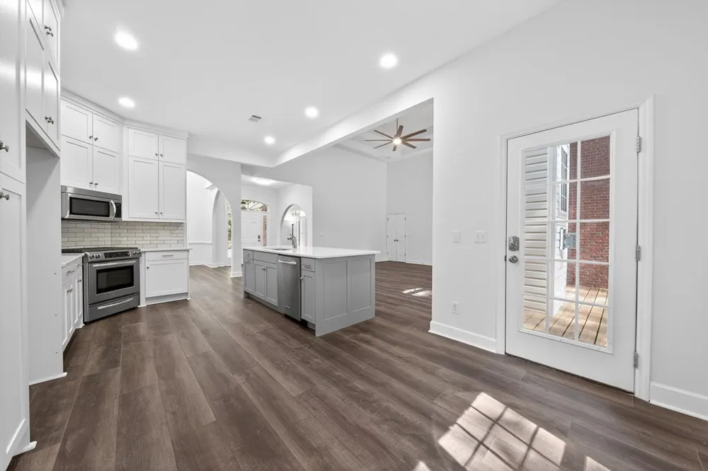 426 Northlake Drive Cataula, GA 31804