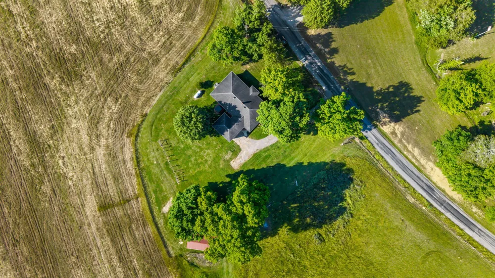 444 County Road 782 Etowah, TN 37331