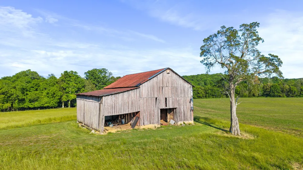 444 County Road 782 Etowah, TN 37331