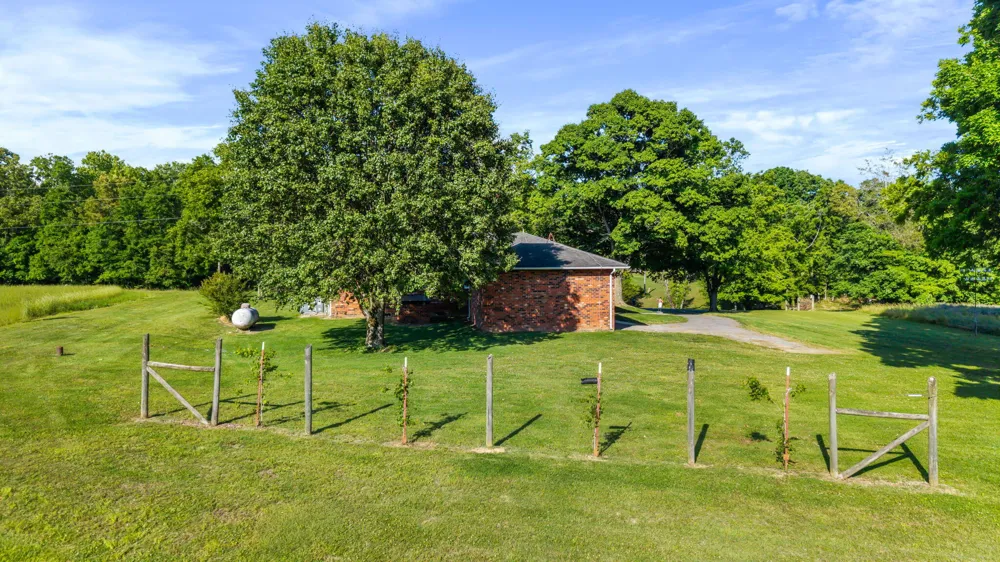 444 County Road 782 Etowah, TN 37331