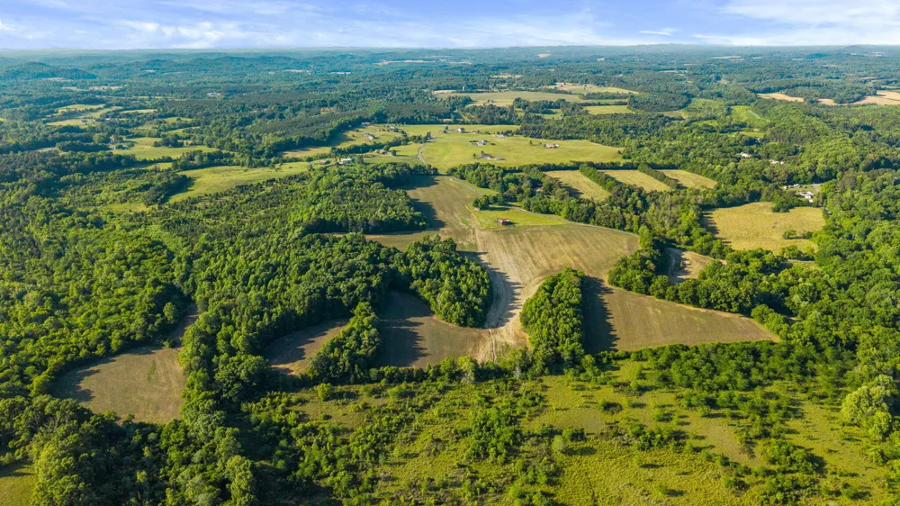 444 County Road 782 Etowah, TN 37331