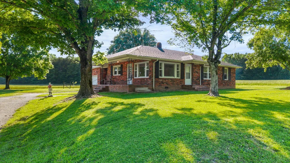 444 County Road 782 Etowah, TN 37331