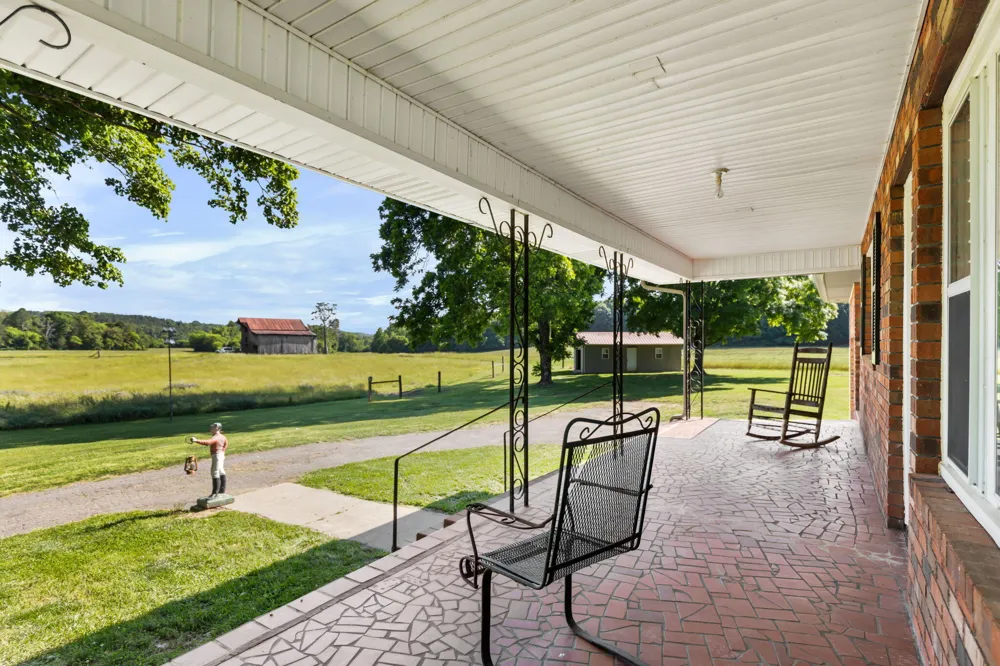 444 County Road 782 Etowah, TN 37331