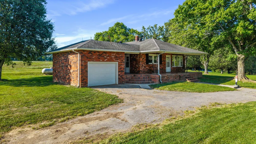 444 County Road 782 Etowah, TN 37331