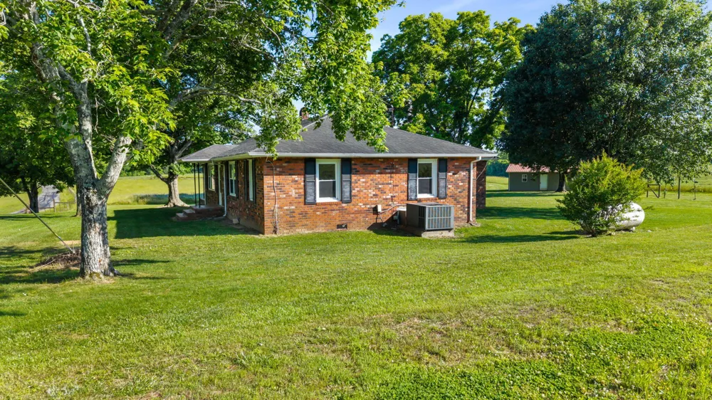 444 County Road 782 Etowah, TN 37331