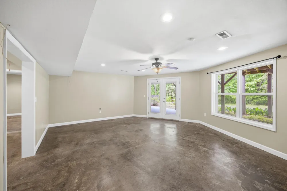 15593 Iles Road Sale Creek, TN 37373
