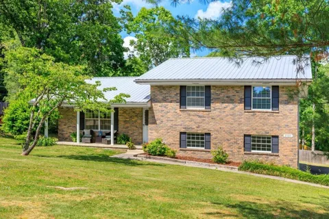 2505 Dowler Circle