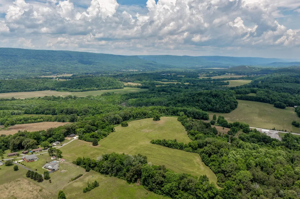 Highway 283 Whitwell, TN 37397