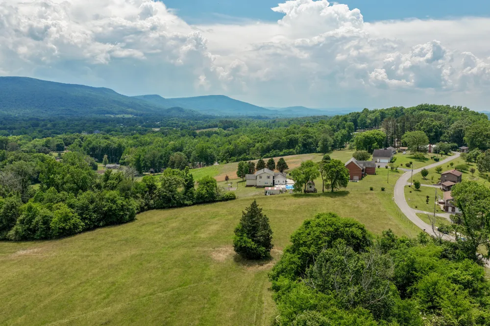 Highway 283 Whitwell, TN 37397