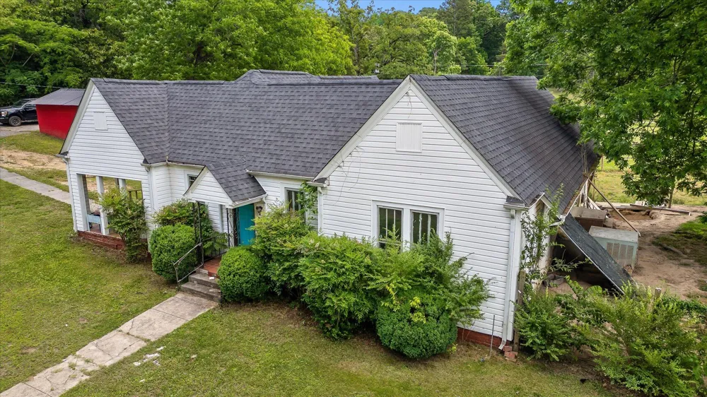 449 S Elm Street Whitwell, TN 37397