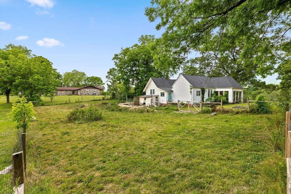 449 S Elm Street Whitwell, TN 37397