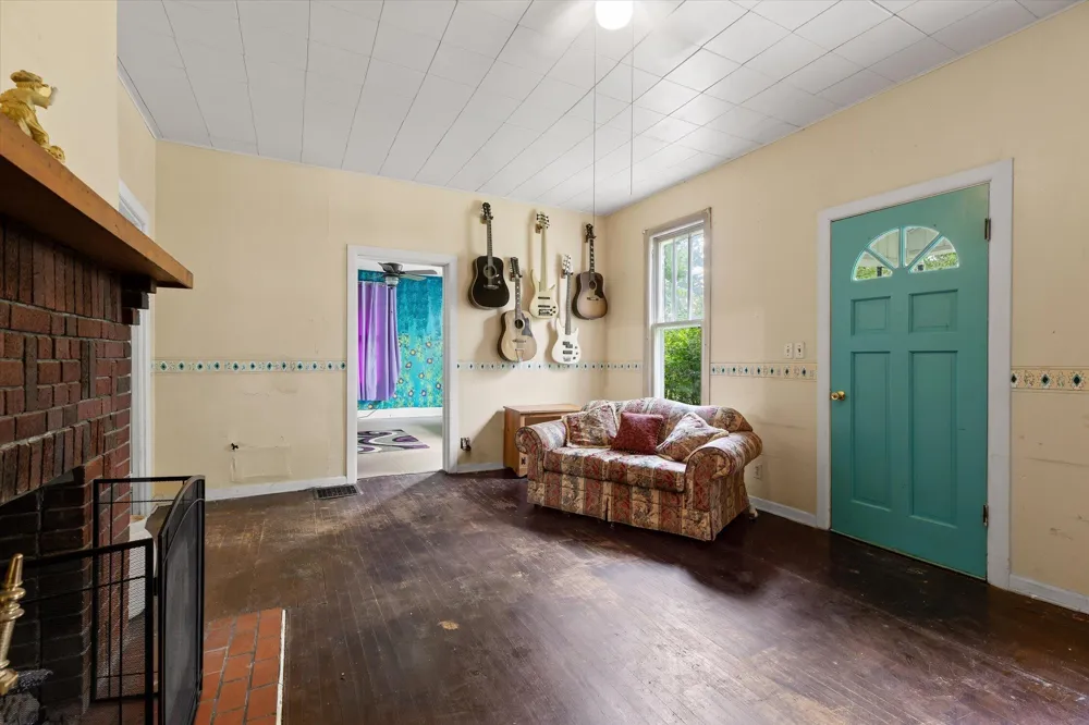 449 S Elm Street Whitwell, TN 37397