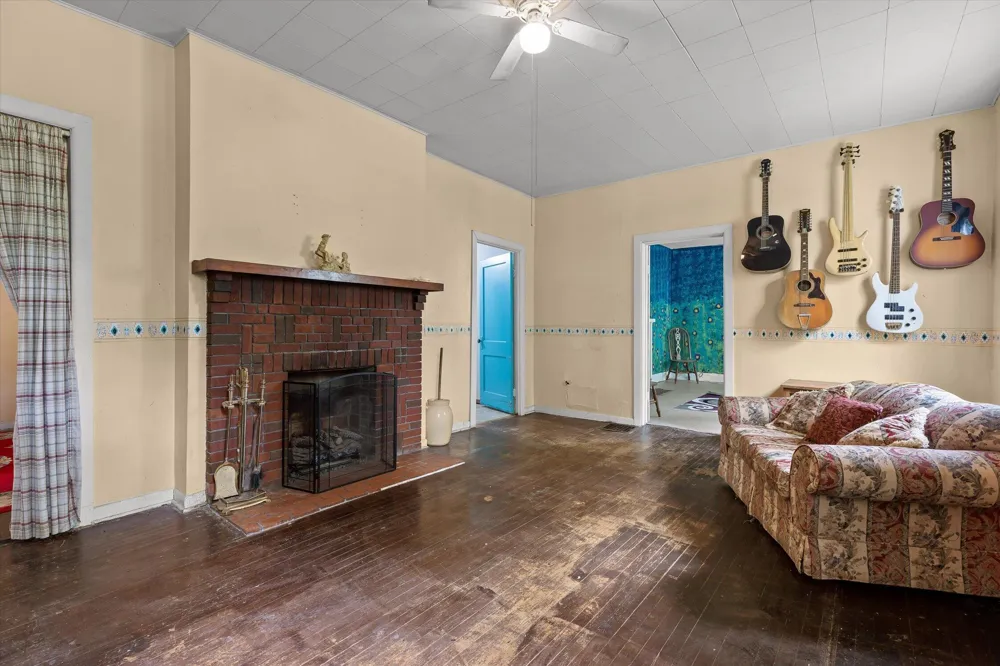 449 S Elm Street Whitwell, TN 37397