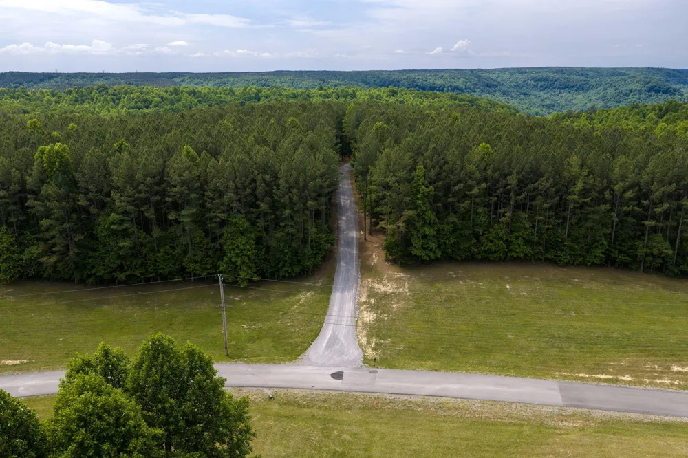 655 Thunder Ridge Drive South Pittsburg, TN 37380