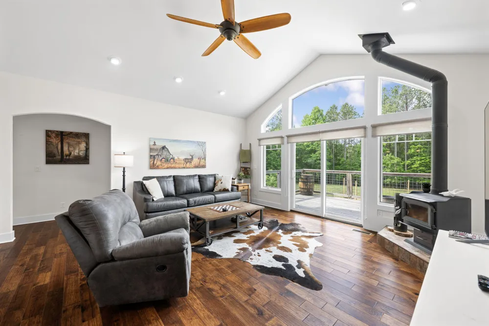 655 Thunder Ridge Drive South Pittsburg, TN 37380