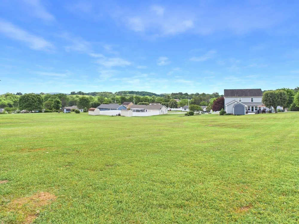 128 County Road 101 Riceville, TN 37370