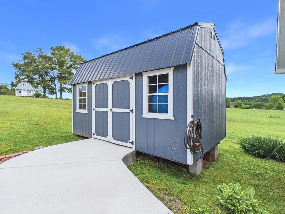 128 County Road 101 Riceville, TN 37370