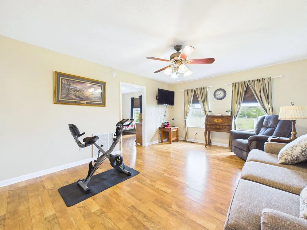 128 County Road 101 Riceville, TN 37370