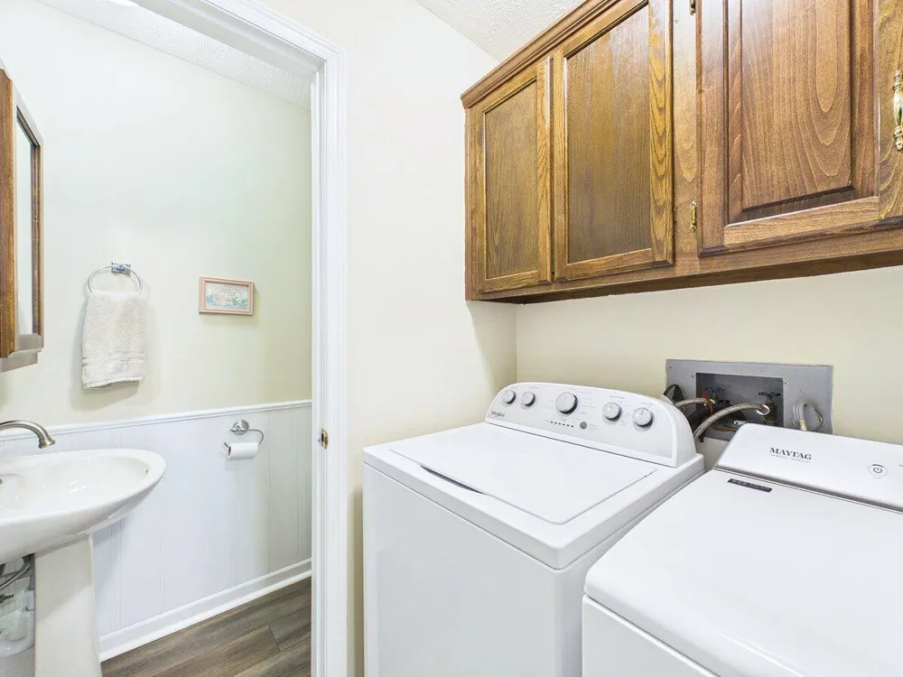 128 County Road 101 Riceville, TN 37370