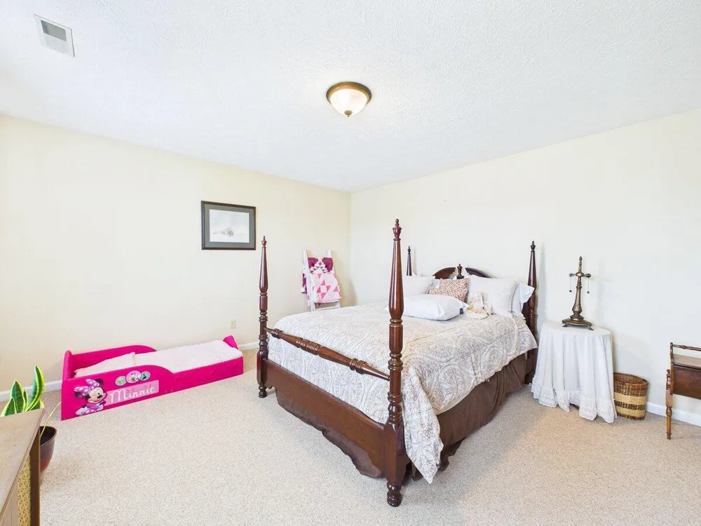 128 County Road 101 Riceville, TN 37370