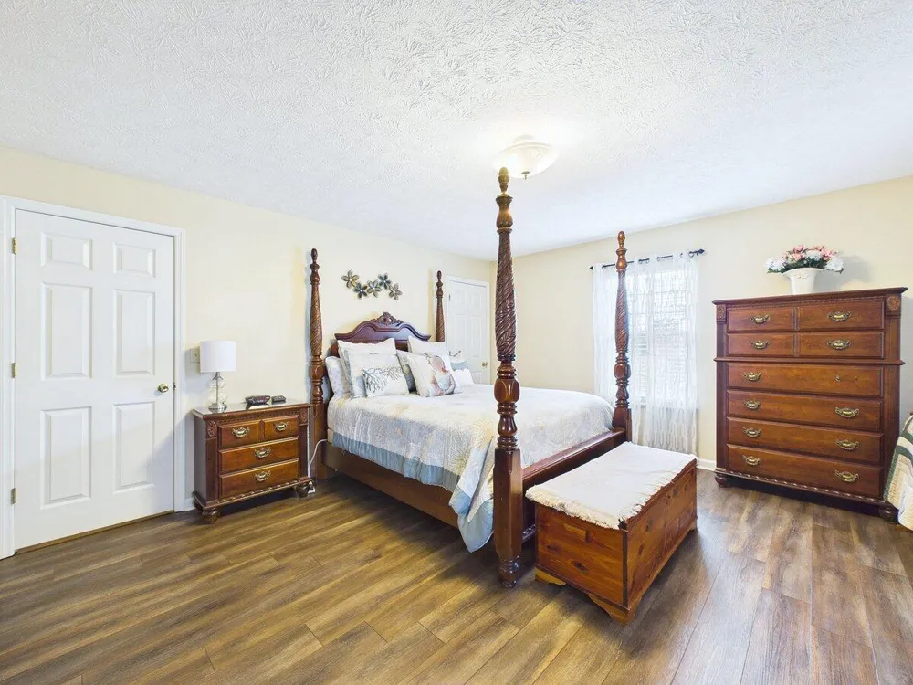 128 County Road 101 Riceville, TN 37370