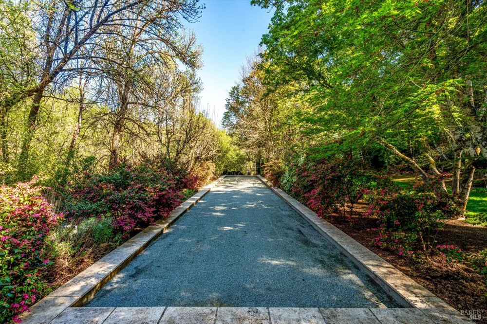 850 Conn Valley Road St. Helena, CA 94574